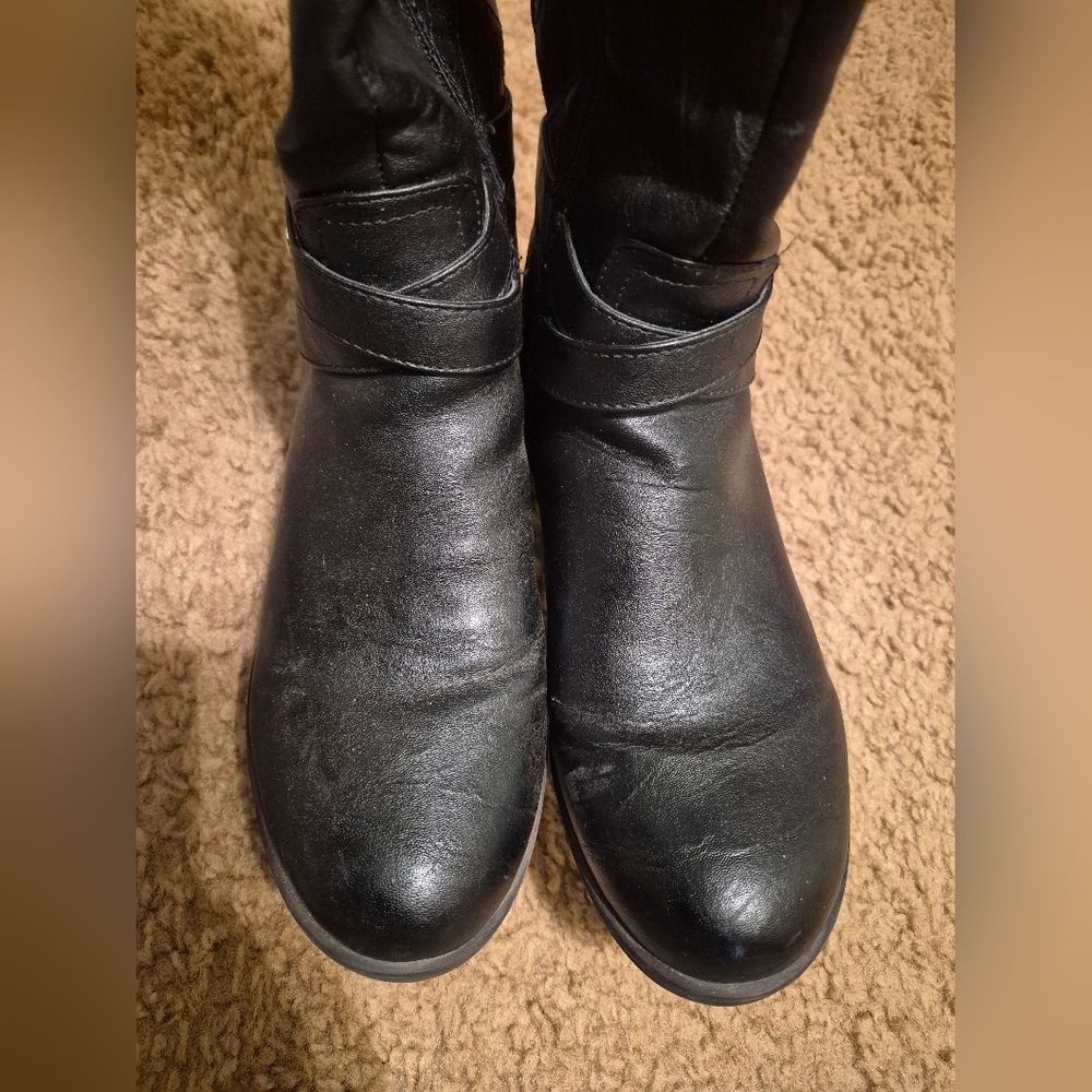GUESS Ladies Riding Boots - Picture 8 of 14